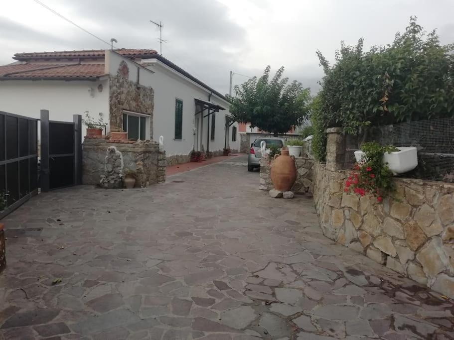 Villetta A Schiera Nei Pressi Del Mare Livorno Bagian luar foto
