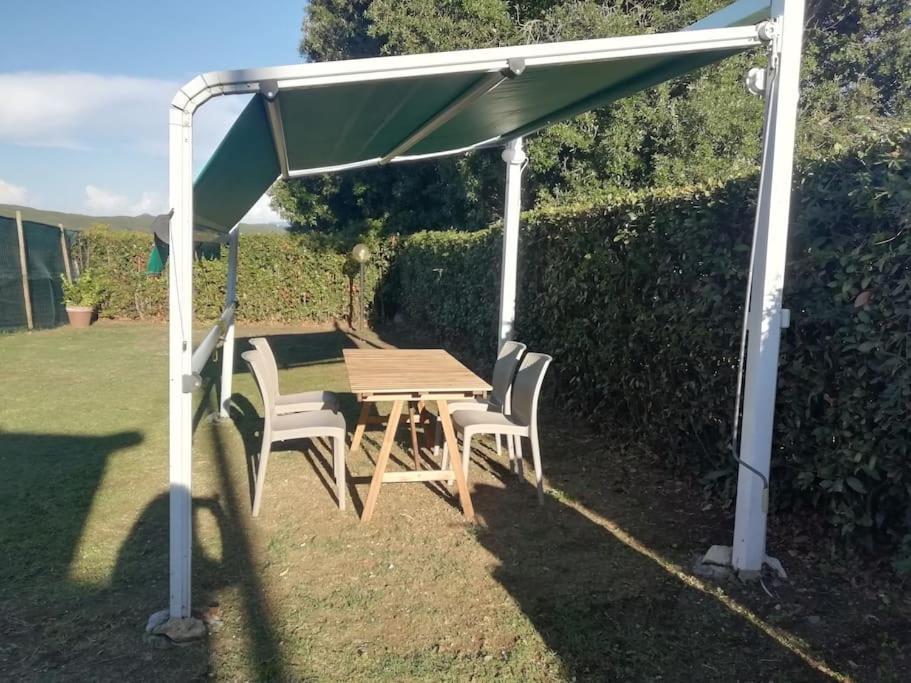 Villetta A Schiera Nei Pressi Del Mare Livorno Bagian luar foto